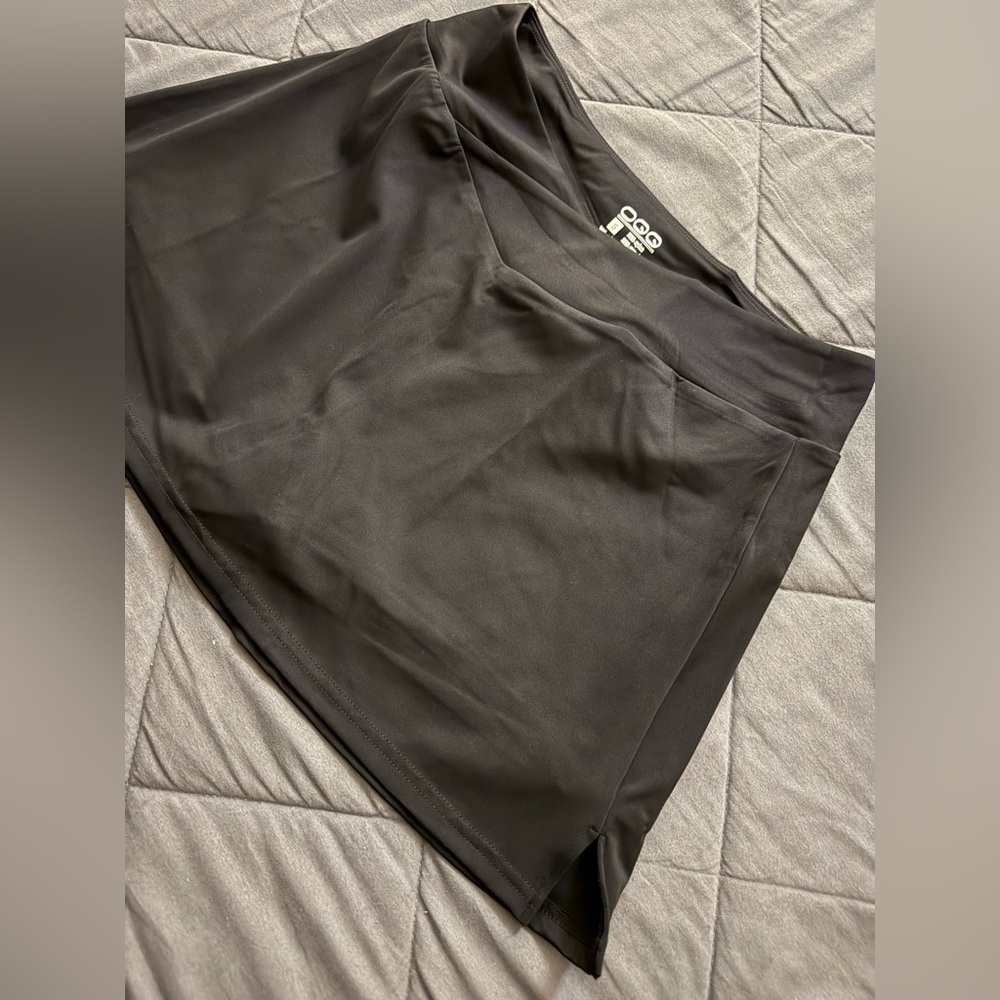 Black Active Mini Skort - Picture 2 of 7